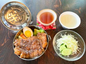「台湾鉄道弁当（台湾鉄道排骨弁当）」（1100円）