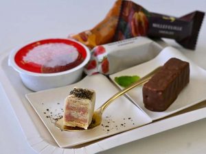 素材の香りを引き立てあう「ミルフィーユ×ブラックペッパー」は、ワインとの相性も抜群！