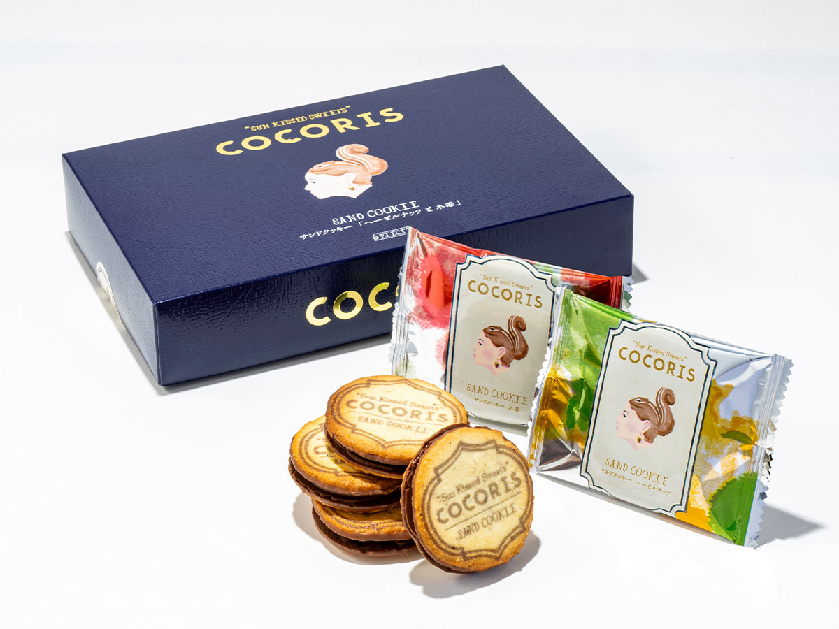 「サンドクッキー ヘーゼルナッツと木苺」6個入 1560円