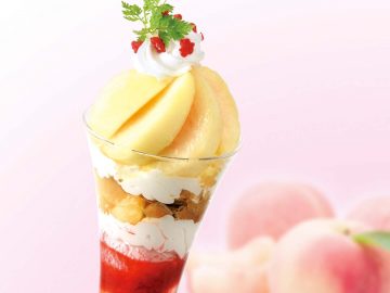 旬の桃をさっぱりスイーツで。食べに行きたい人気店の「絶品桃パフェ＆スイーツ」12選