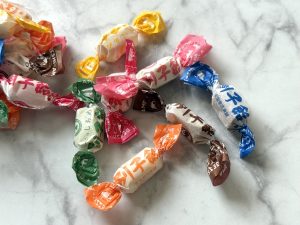 包み紙もレトロで非常に可愛い