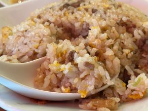 しっとりタイプのチャーハン