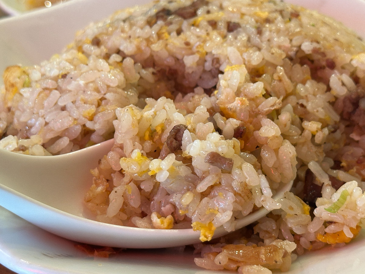 しっとりタイプのチャーハン