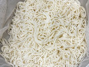 これがお米由来の麺、米台目です