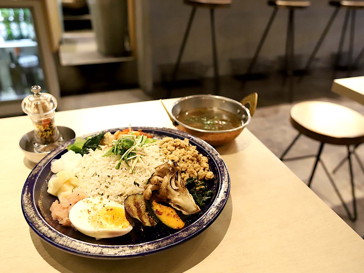 朝から本格スパイスカレーのススメ。SPICE GATE（京都）の「京風出汁カレー」は香りよし、味よし