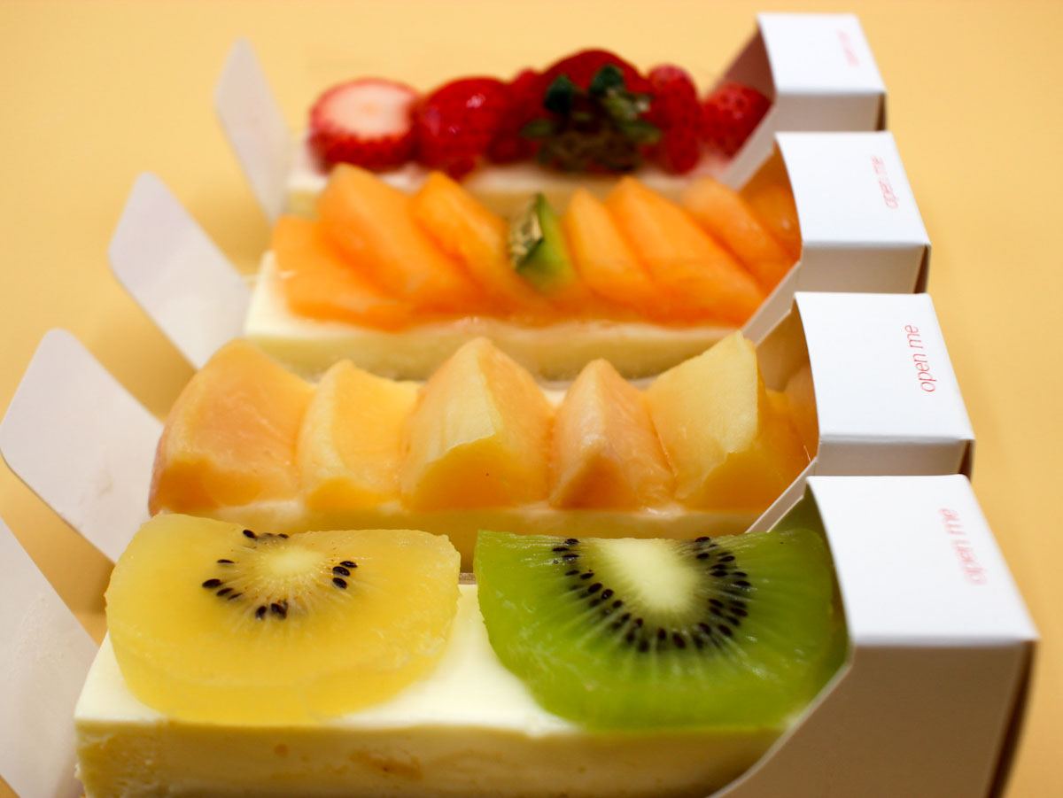常時8〜10種。旬の果物をスイーツで味わう楽しみ