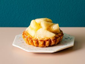 「桃のタルティミニ」1個 650円
