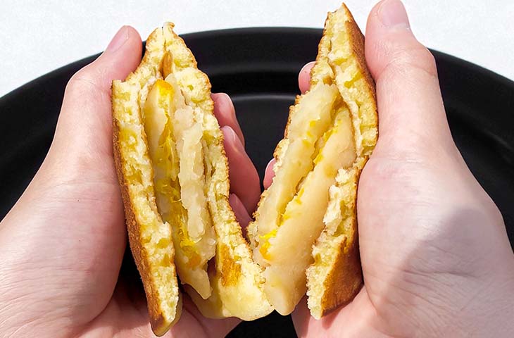 まるでパンケーキのようなもちもちの生地 [食楽web]