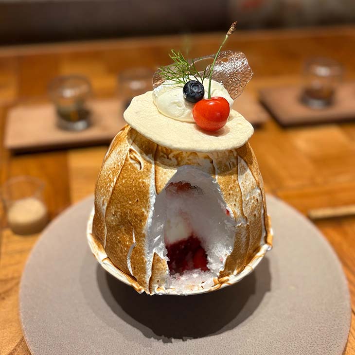 中からロゼスパークリングストロベリージャムがお目見え