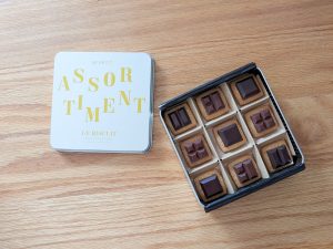 「カレ・ピュール・ブール・オリジン ノワール＆オ・レ」9枚入り4,104円
