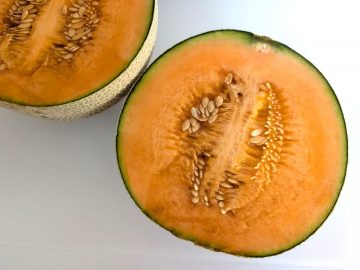 甘さのピーク！旬の「メロン」の見分け方とは？　北海道メロン最盛期に食べたい“絶品レシピ”2品
