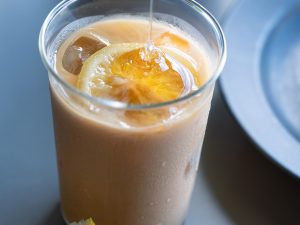 「ハニーレモンラテ」780円（店内・テイクアウト共通）