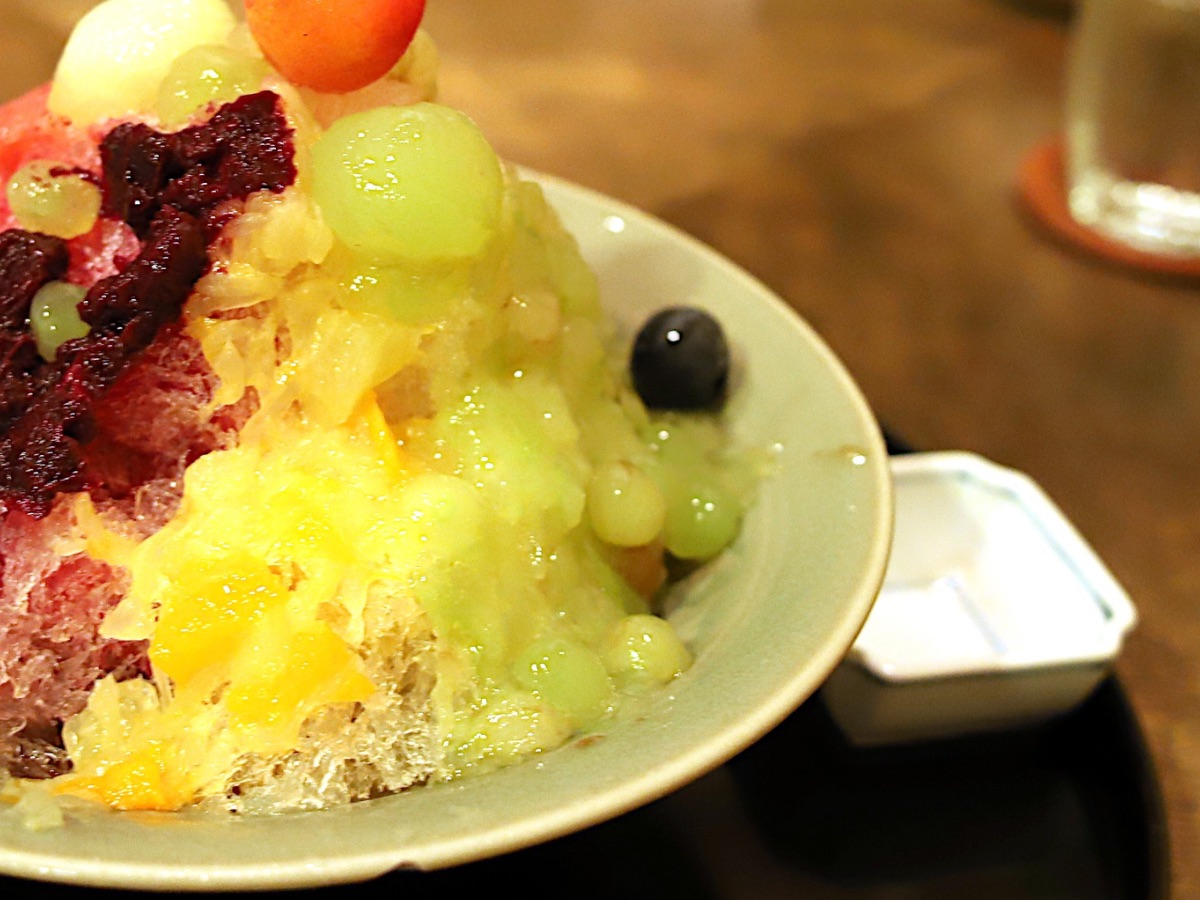 影の主役的な存在となった甘味も食感も最高のデラウェア　「食楽web」