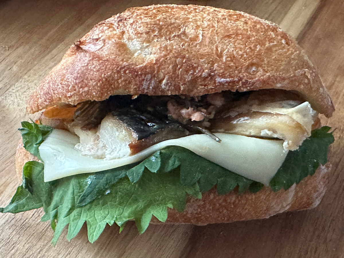 サバサンド(450円)