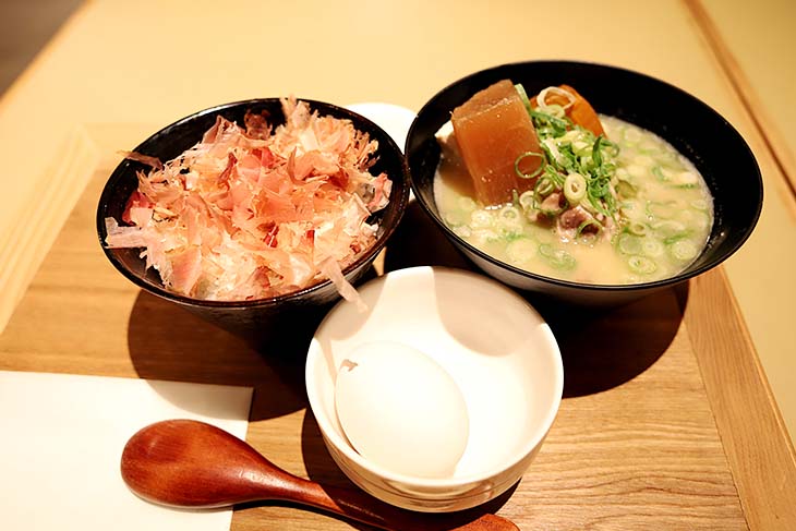 卵かけ定食990円