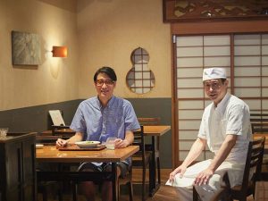 ラジオでも共演し、蕎麦の話で盛り上がる小宮山さんと、気さくな店主・馬場 淳一郎さん