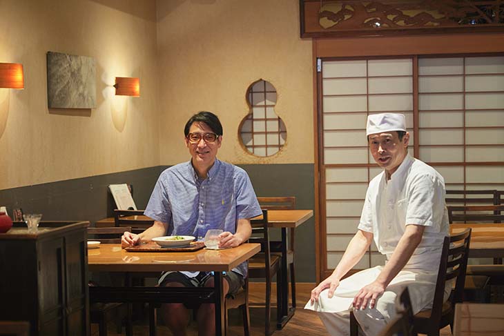 ラジオでも共演し、蕎麦の話で盛り上がる小宮山さんと、気さくな店主・馬場 淳一郎さん