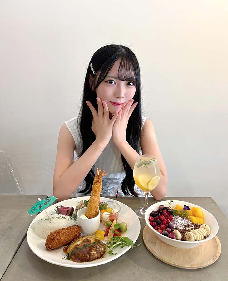 美味しいごはんにテンションが上がるさらぴ