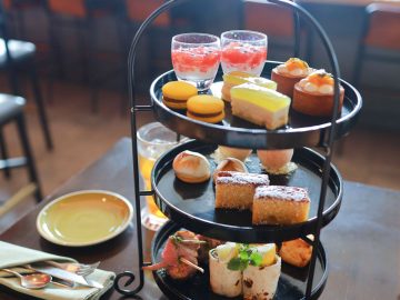 瑞々しい、可愛いスイカ＆桃スイーツ。『プルマン東京田町』のトロピカルなアフタヌーンティー