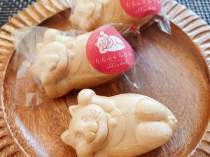 よく見ると、つま先まで愛おしい