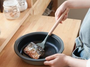 焼き調理だけでなく、煮る・蒸す・炊く・茹でると、幅広い調理に対応