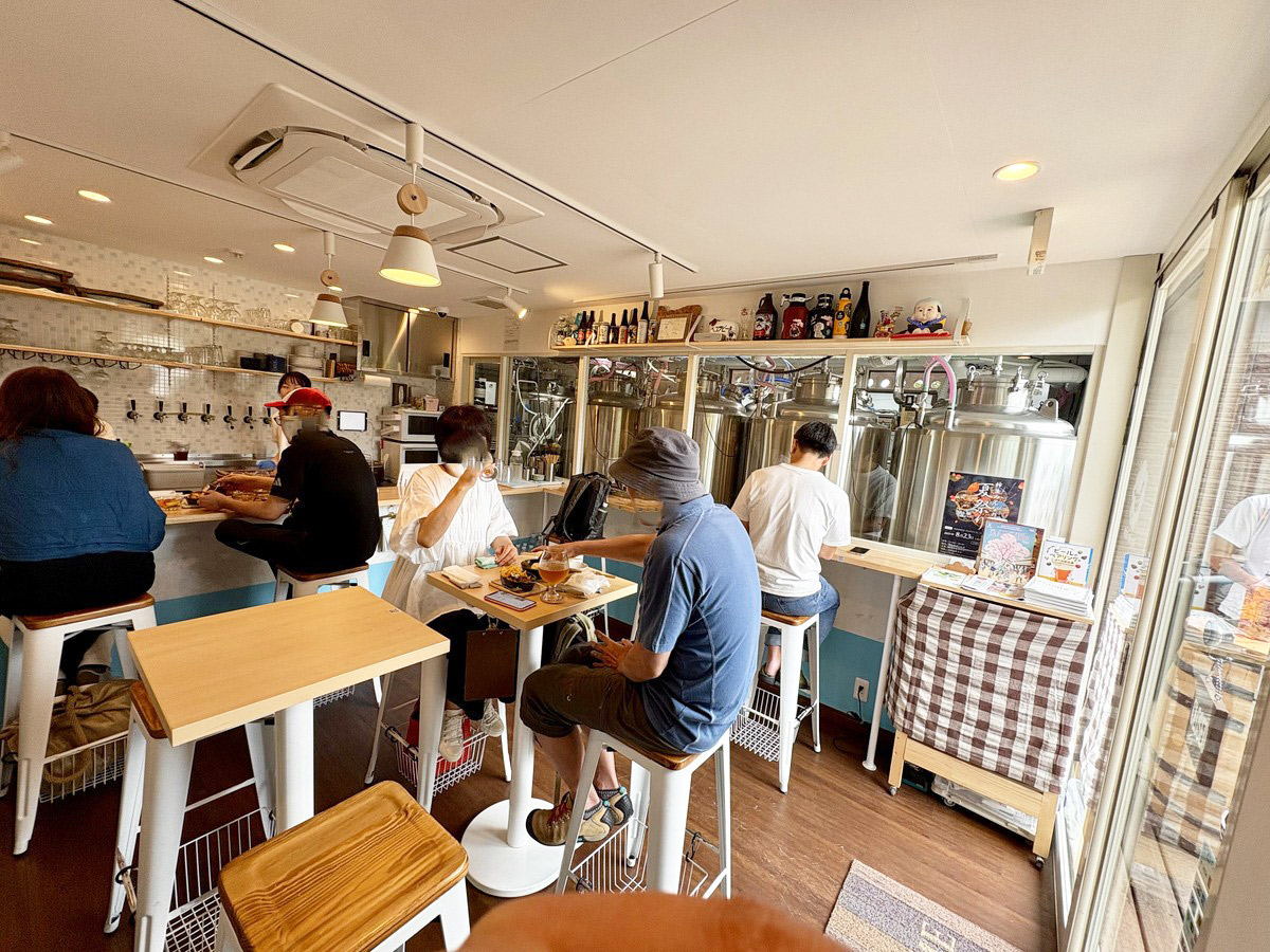 『ペコラビール』の店内