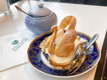 昭和レトロな味とかわいさ。老舗洋菓子店『白鳥』のスワンシューが愛され続けるワケ【板橋】