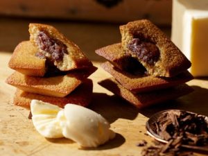 数量限定「あんバタフィナンシェ ほうじ茶アソート」（12個入り） ※各種6個入、3240円