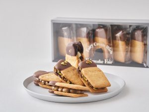Fairycake Fair「チャイティーラテ生バターサンド」5個入 2200円／単品 440円 ※店頭では1個から購入可能