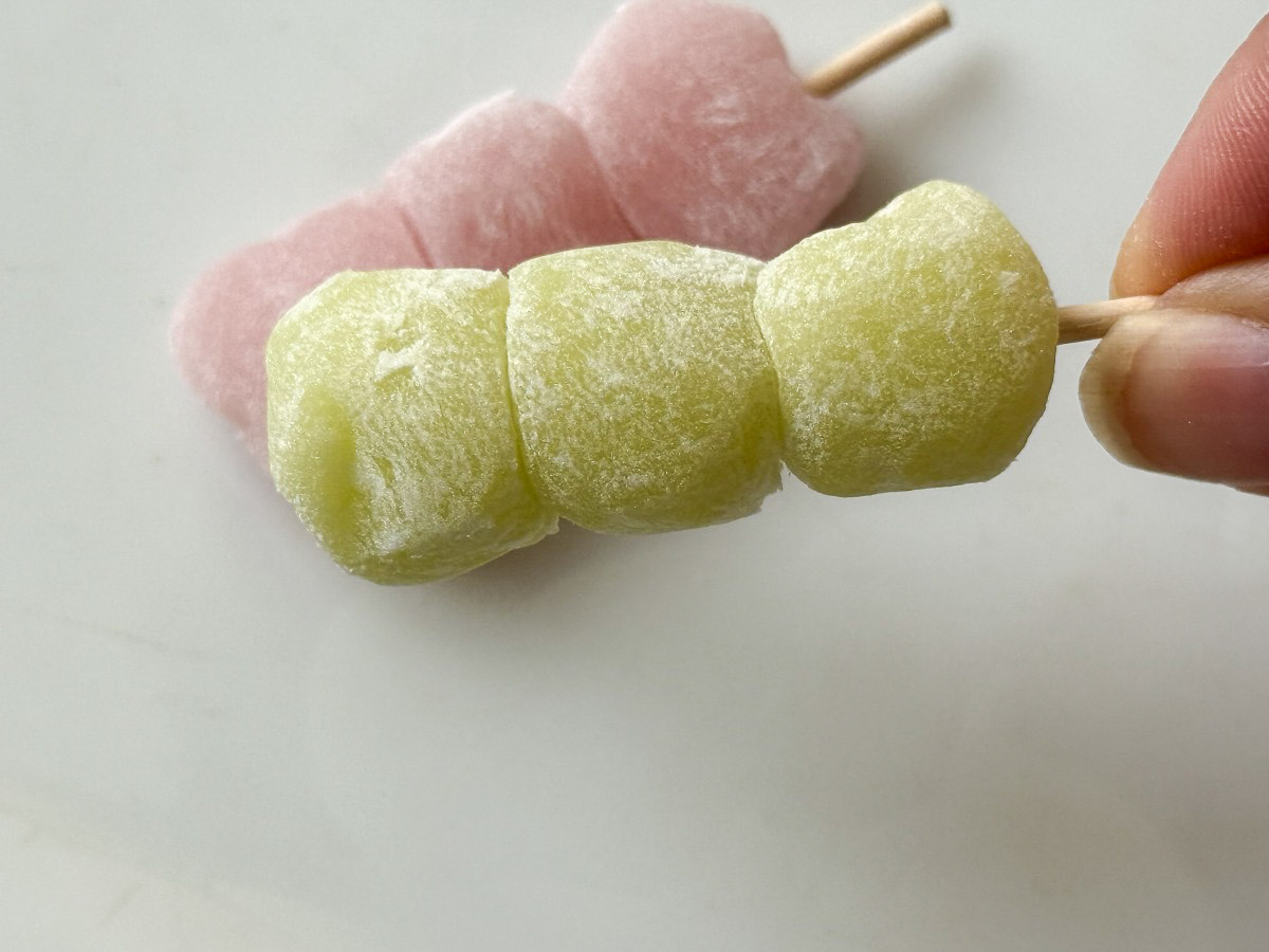 そして中身のおだんごも、はい、かわいい〜!