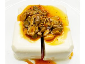 90円の豆腐に「堅果花椒醤」をかけただけで、絶品すぎる台湾式冷奴に！