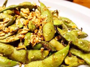 茹でた枝豆と軽く炒めれば、これもまた台湾式のおつまみに