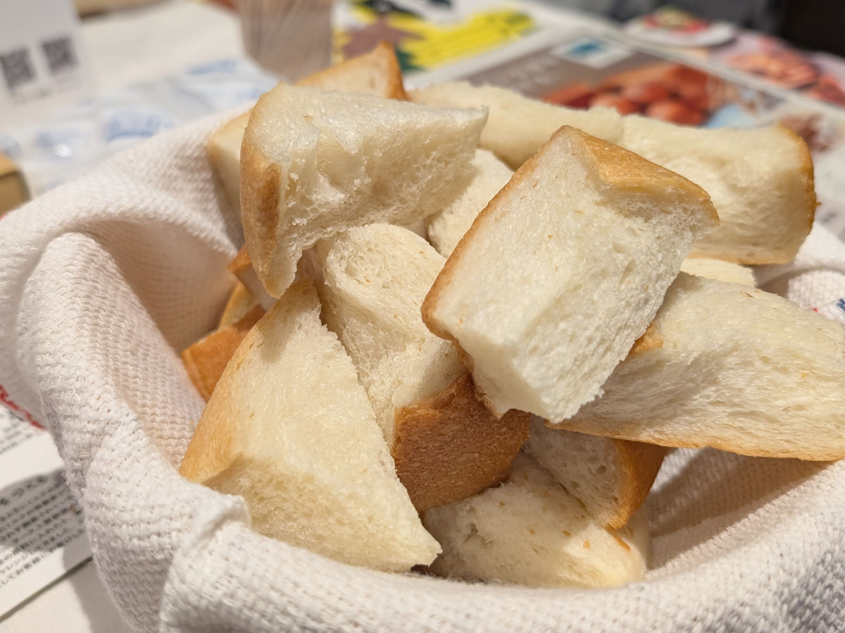 噛むほどにミルクのコクが感じられ、シンプルながらも深みのある味わいです