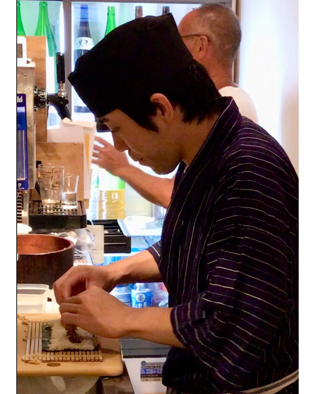 毎月開催される寿司会の様子