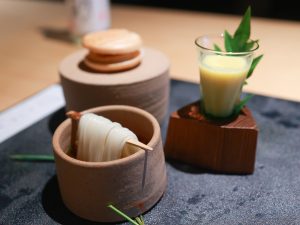 【一度は泊まりたい宿】江戸の情景を残す倉敷の料理宿『撚る屋』で岡山食材のディナー体験