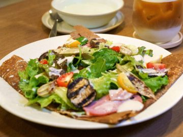 【鎌倉】住宅街の可愛いお店『loudia』で香ばしいそば粉100％の口福ガレットを