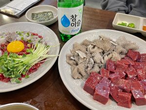 センマイとレバ刺しも量がバグってる