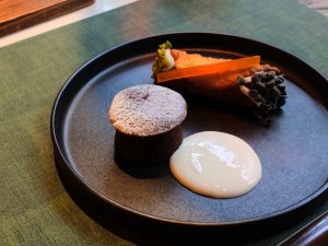 「トルタ・カプレーゼ」（画像手前）も絶品