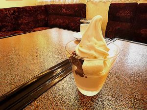 クリームぜんざい（S）580円。クリームしるこ、苺クリームぜんざい、しょうゆクリームぜんざいの4種類あります。Mサイズは800円～　※いずれも取材当時価格