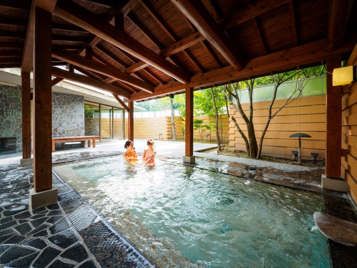 かつて与謝野鉄幹・晶子夫妻など、多くの文人たちに愛されてきた奥津温泉