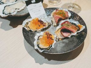 おまかせ生牡蠣3ピース／生牡蠣のカクテル4ピース