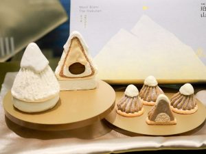 「THE珀山モンブラン」2個入1890円（税込）、10:00〜／17:00〜の2回販売（各回一人2箱まで）