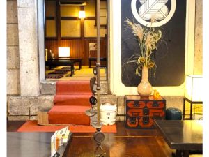 風情のある蔵戸前の囲炉裏席