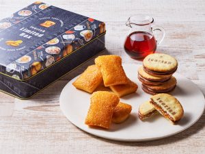 9個入（メープルショコラサンドクッキー×4、フレンチトーストフィナンシェ×5） 2376円