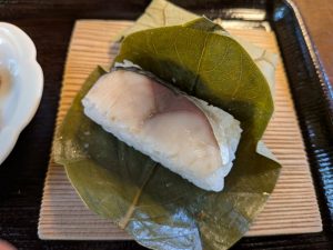 柿の葉寿司（鯖）