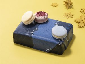 サイズ：約11cm×16cm×高さ4cm／4428円。予約限定・90台販売の希少なケーキ