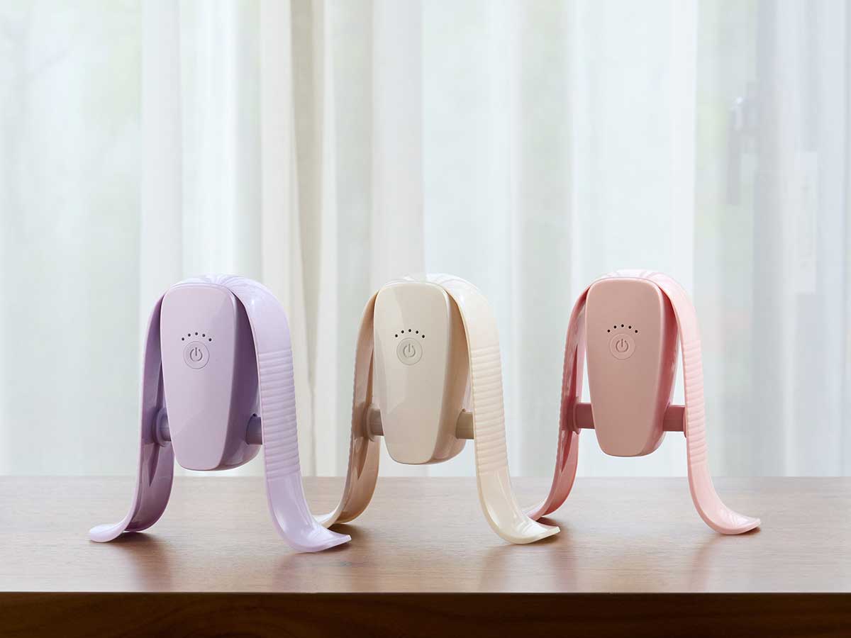 「マイキュット」1万989円(税込)。カラーはラベンダーパープル、パールホワイト、サクラピンクから選べる