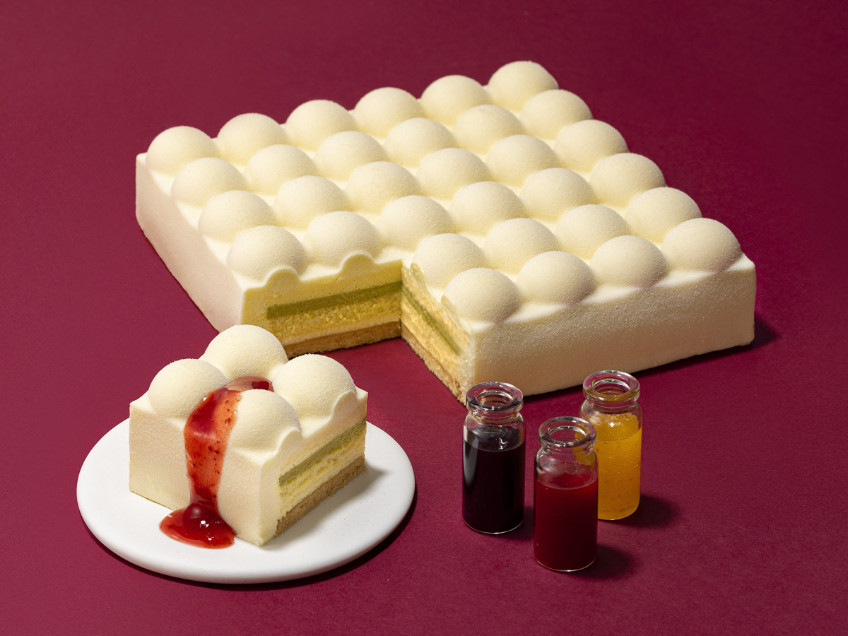 サイズ：6号（縦約18cm×横約18cm×高さ5cm）／5900円