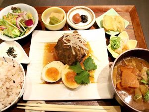 豚のほろほろ煮 1,749円