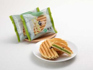 京都みやげにピッタリな抹茶菓子も販売 ※画像提供 森半